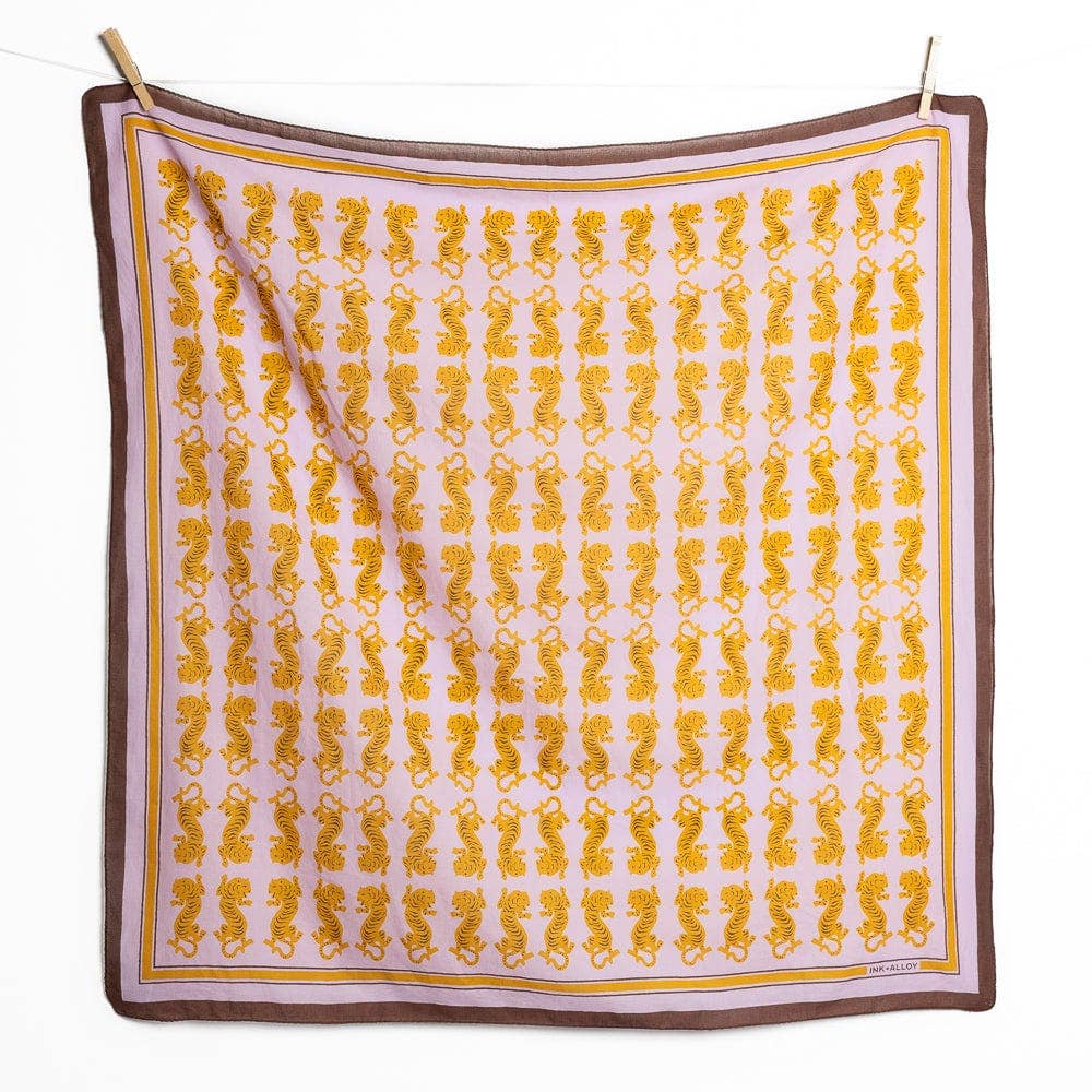 IAF26-Olivia Square Scarf Tiger Print Wholesale